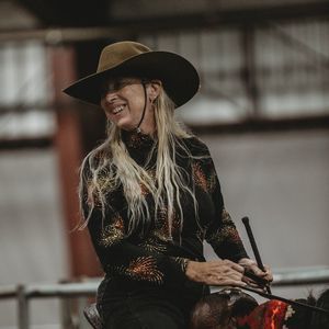 Meet your Posher, Lynn